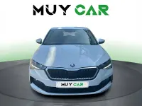 Usado Skoda Scala Ambition 110 CV (80 kW) 2022 Blanco Utilitario