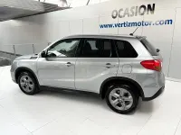 Usado Suzuki Vitara 120 CV (88 kW) 2016 Gris / plata SUV