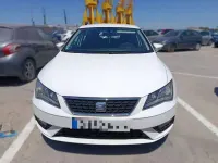 Usado Seat Leon ST Style 110 CV (80 kW) 2019 Blanco Familiar