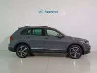Usado VW Tiguan Life 130 CV (95 kW) 2022 Gris SUV