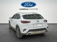 Usado Kia XCeed 136 CV (100 kW) 2021 Blanco SUV