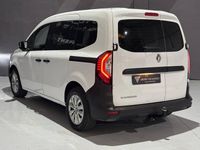 Usado Renault Kangoo 75 CV (55 kW) 2023 Blanco Monovolumen