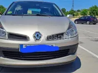 Usado Renault Clio II Privilege 85 CV (62 kW) 2008 Beige Berlina