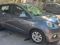 Usado Hyundai i10 66 CV (48 kW) 2014 Gris / plata Utilitario