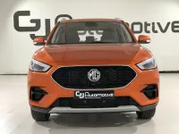 Usado MG ZS Luxury 106 CV (77 kW) 2024 Naranja Berlina