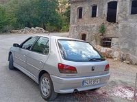 Usado Peugeot 306 71 CV (52 kW) 2001 Gris / plata Berlina