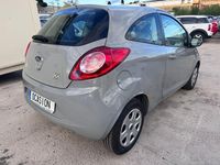 Usado Ford Ka 69 CV (50 kW) 2014 Gris / plata Berlina