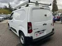 Usado Citroën Berlingo Feel 102 CV (75 kW) 2021 Blanco Monovolumen