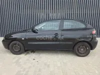 Usado Seat Ibiza Stella 75 CV (55 kW) 2004 Negro Utilitario