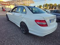 Usado Mercedes C200 Avantgarde 136 CV (100 kW) 2011 Blanco Berlina