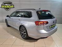 Usado VW Passat 122 CV (89 kW) 2022 Gris / plata Familiar