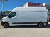 Usado Renault Master 135 CV (99 kW) 2023 Blanco Monovolumen