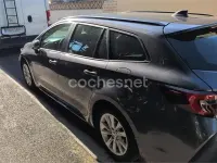 Usado Toyota Corolla Active 140 CV (102 kW) 2025 Gris / plata Familiar
