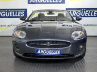 Usado Jaguar XK 298 CV (219 kW) 2006 Gris Descapotable