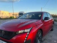 Usado Peugeot 308 Active 130 CV (95 kW) 2023 Rojo Berlina