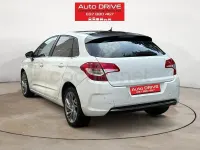 Usado Citroën C4 114 CV (83 kW) 2014 Blanco Berlina