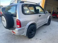 Usado Suzuki Grand Vitara 110 CV (80 kW) 2005 Gris / plata SUV