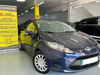 Usado Ford Fiesta Trend 82 CV (60 kW) 2012 Azul Berlina