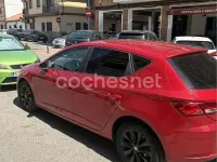 Usado Seat Leon Style 125 CV (91 kW) 2018 Rojo Berlina