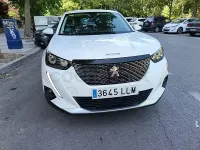 Usado Peugeot 2008 Allure 100 CV (73 kW) 2020 Blanco SUV