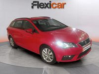 Usado Seat Leon ST Style 116 CV (85 kW) 2019 Rojo Familiar