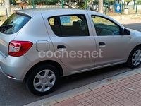 Usado Dacia Sandero Ambiance 75 CV (55 kW) 2013 Gris / plata Utilitario