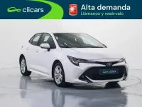 Begagnad Toyota Corolla Business Edition 122 HK (89 kW) 2023 Vit Sedan