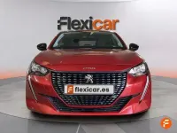 Usado Peugeot 208 Allure 100 CV (73 kW) 2023 Rojo Utilitario