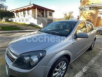 Usado Opel Astra Enjoy 105 CV (77 kW) 2006 Gris / plata Berlina