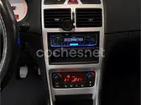 Usado Peugeot 307 110 CV (80 kW) 2007 Gris / plata Berlina