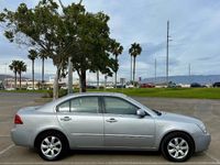 Usado Kia Magentis Active 140 CV (102 kW) 2009 Gris / plata Berlina