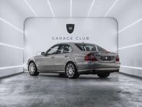 Usado Mercedes E220 Classic 170 CV (125 kW) 2009 Gris / plata Berlina
