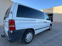 Usado Mercedes Vito 102 CV (75 kW) 2000 Gris Van