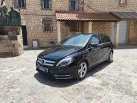 Usado Mercedes B200 136 CV (100 kW) 2014 Negro Utilitario