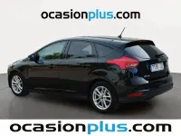 Usado Ford Focus Trend+ 120 CV (88 kW) 2017 Negro Utilitario