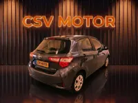 Usado Toyota Yaris Active 99 CV (72 kW) 2018 Utilitario