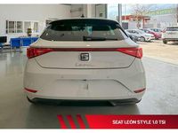 Usado Seat Leon Style 110 CV (80 kW) 2024 Blanco Utilitario