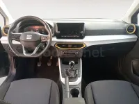 Usado Seat Arona Style 115 CV (84 kW) 2025 Gris / plata SUV