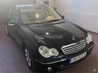 Usado Mercedes C220 Elegance 143 HP (105 kW) 2005 Azul Sedan