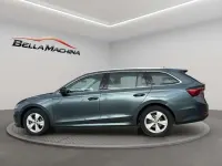 Usado Skoda Octavia Ambition 150 CV (110 kW) 2022 Gris Familiar