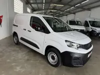 Usado Peugeot Partner S 102 CV (75 kW) 2024 Blanco Monovolumen