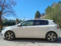 Usado Peugeot 308 Allure 92 CV (67 kW) 2015 Blanco Berlina