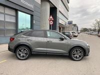 Usado Audi Q3 Sportback Ambiente 200 CV (147 kW) 2021 Gris / plata SUV