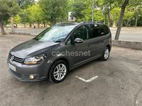 Usado VW Touran Advance 105 CV (77 kW) 2012 Gris / plata Monovolumen