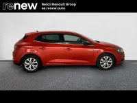 Usado Renault Mégane LIMITED 130 CV (95 kW) 2018 Rojo Berlina