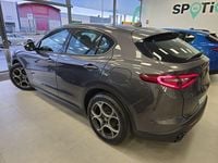 Usado Alfa Romeo Stelvio Sprint 190 CV (139 kW) 2020 Gris / plata SUV