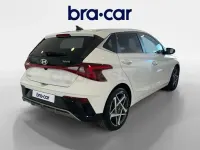 Usado Hyundai i20 100 CV (73 kW) 2025 Blanco Utilitario