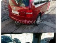 Usado VW Touran Advance 140 CV (102 kW) 2005 Rojo Monovolumen