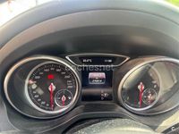 Usado Mercedes CLA220 Shooting Brake 177 CV (130 kW) 2017 Rojo Familiar