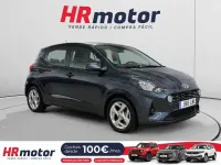 Usado Hyundai i10 67 CV (49 kW) 2022 Gris Utilitario